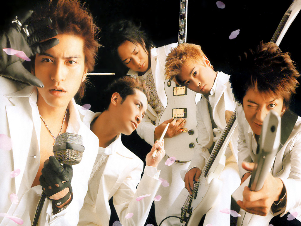 Токийская песнь. Mount fuji purple живые обои. Группа modern talking. Токио песни. Blondie группа фото.