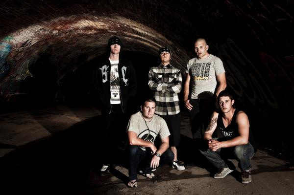 Enemy inside phoenix. Storm inside группа. Энеми инсайд. The ghost inside. Enemy inside солистка.