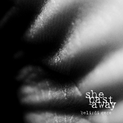 She Past Away: Belirdi Gece