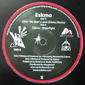 No Man's Land / Waterfight