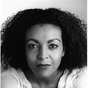 adjoa andoh