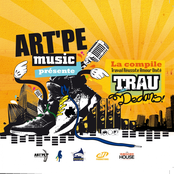 T.R.A.U dedans (La compile Travail Réussite Amour Unité)