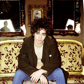 Robert Sheehan With Joe Echo