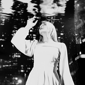 остановись на миг