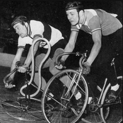 Split Falsapropagandasatanista Vs Problemáticosatânicohash - Single