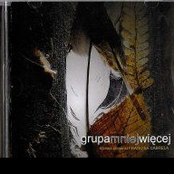 Grupa Mniej Więcej śpiewa piosenki Francisa Carbela