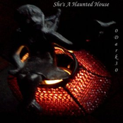 She's a Haunted House