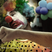 היא נופלת בכאילו