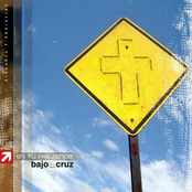 Bajo tu Cruz
