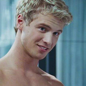 Freddie Stroma