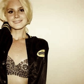 Lizzy Grant