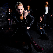 H.E.A.T photo provided by Last.fm