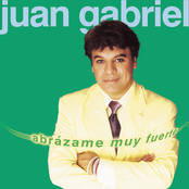 Juan Gabriel: Abrázame Muy Fuerte