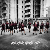 Never GiVE Up - Single