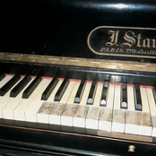 Merry Go Round of Life (Old Piano)