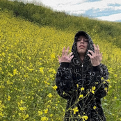 YOUNG PRETTY BOY SWAGGED OUT IN THE BACKSEAT