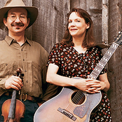 jay ungar and molly mason with fiddle fever