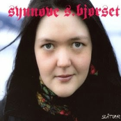 Grålysingspringar by Synnøve S. Bjørset