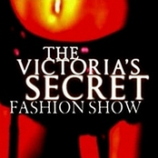 Victoria's Secret Fashion Show 2003