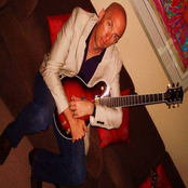 Like Midnight Loves The Moon (EP)