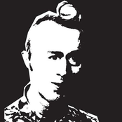 Mag Ik Eens Even In Uw Broek Pissen?