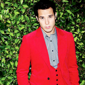 skylar astin