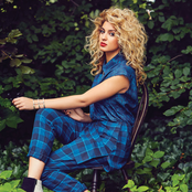 Tori Kelly