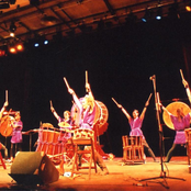 joji hirota & the taiko drummers