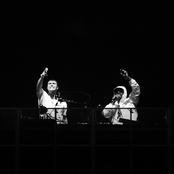 Back 2 Back - Single