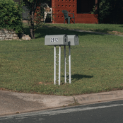 Good Looks: Damage Control