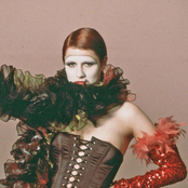 nell campbell