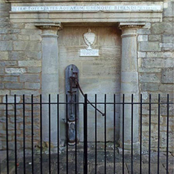 (Dance to the) Holt Spa Loop