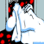 貪るように