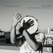 Pássaros : The Foundation of the Island
