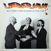 Mit der Torte durch die Tür