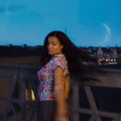 don’t look at the moon (Deluxe)