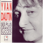 Les Mains Dans Les Poches Sous Les Yeux by Yvan Dautin