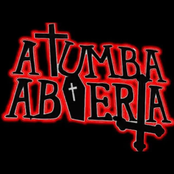 A TUMBA ABIERTA