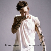 Liam Payne: Bedroom Floor