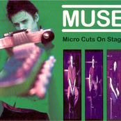 Micro Cuts On Stage