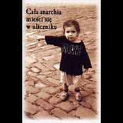 Cala Anarchia Miesci Sie W Uliczniku Album Picture