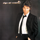 Raphael: Y... Sigo mi camino