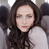 lara pulver