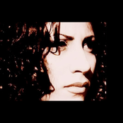 Sara Naeini: Esharate Nazar Single