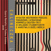 Wydatek neutronów podczas pobudzonej wybuchowo kompresji deuter-tryt w układzie cylindrycznym z warstwą o dużej inercji