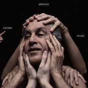 Um Abraçaço by Caetano Veloso