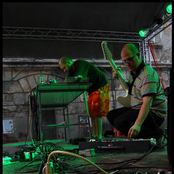 "soundscapes-belgrade" with shining-shitbox (2009)