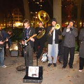 Impromptu and illegal performance‬s