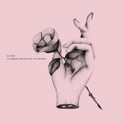 La herida renace en tus manos