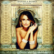 Cheque En Blanco by Daniela Romo